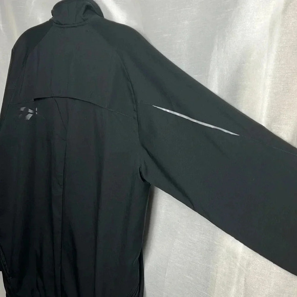 REEBOK. Jacket,men Med,vented,lightweight, activewear EC,  made in Vietnam - Picture 6 of 13